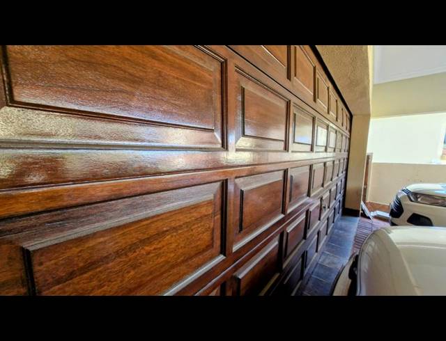 4 BEDROOM TOWNHOUSE FOR SALE IN MANABA BEACH